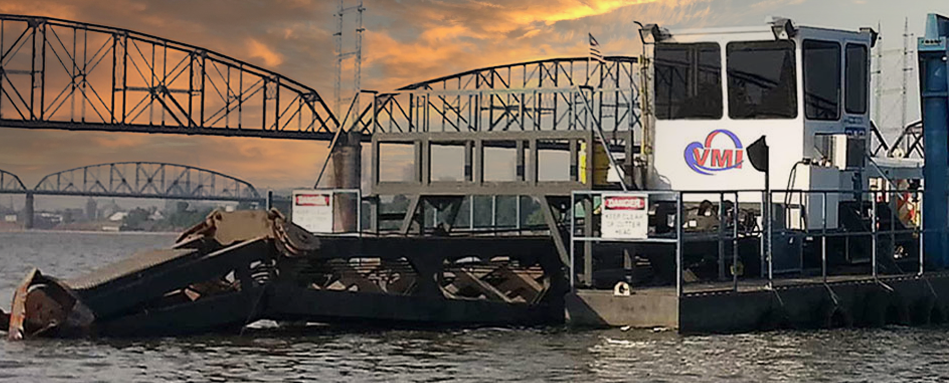 A VMI Gladiator 1230 portable cutter suction dredge at work in St. Louis, Missouri.
